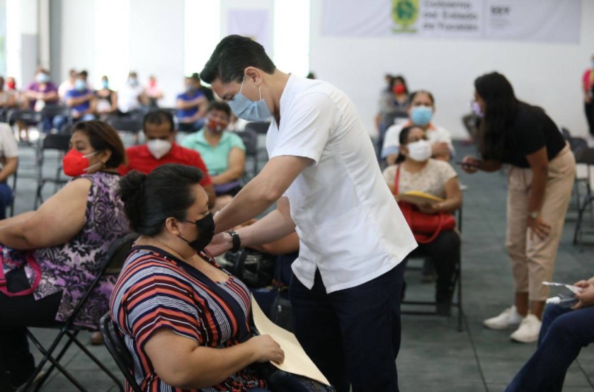 Comienza la aplicación de segundas dosis a mayores de 50 en Yucatán